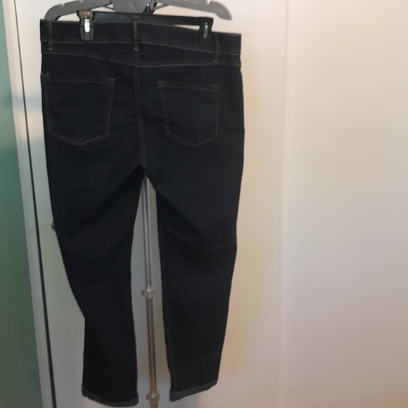 New never worn women’s dark blue jeans - Picture 4 of 4